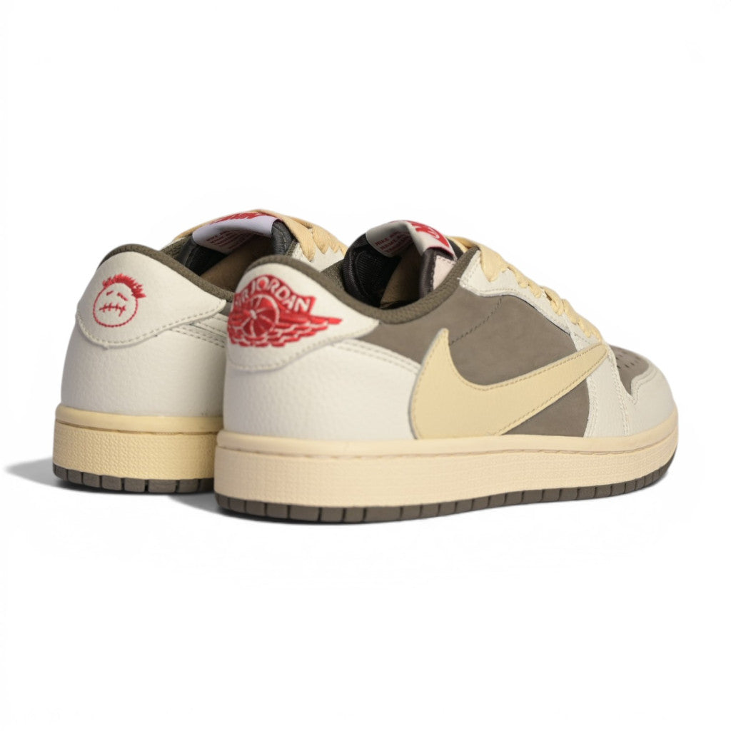Travis Scott Air Jordan 1 Low Reverse Mocha - 3