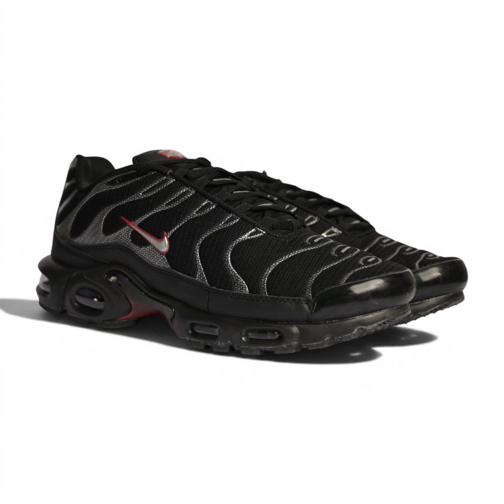 Nike Air Max Plus Black Metallic Silver University Red - 2