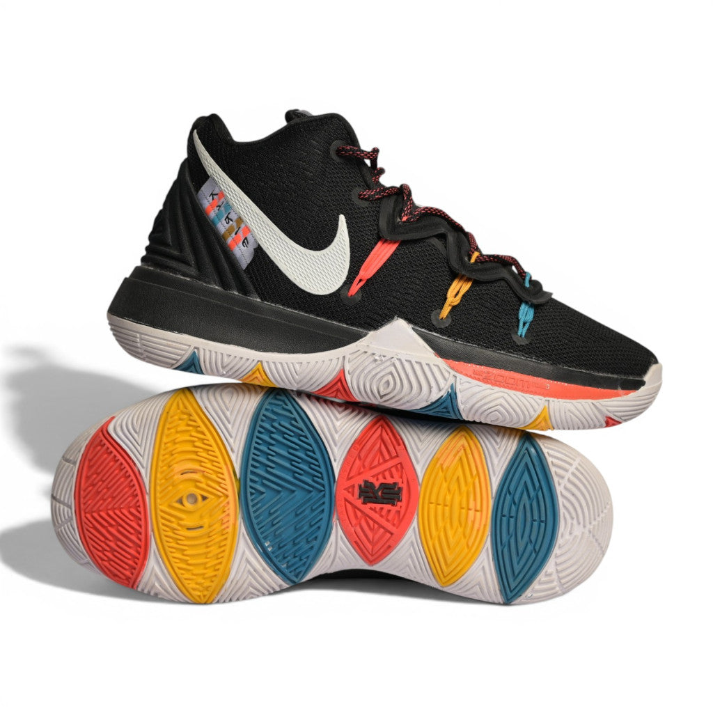 Nike Kyrie 5 Friends - 4